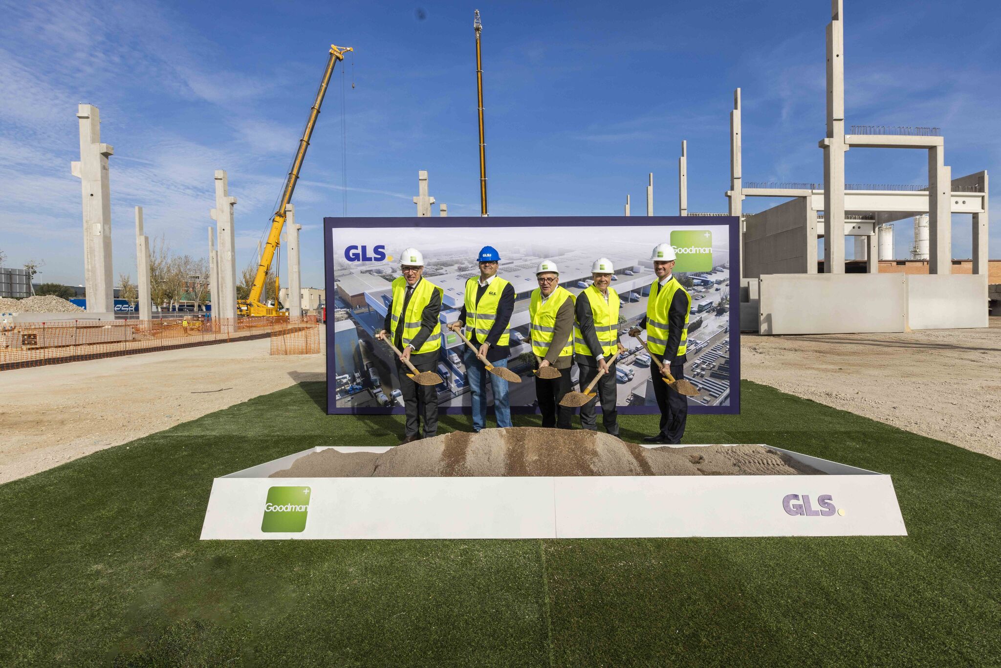GLS Spain inicia la construcción de su nuevo hub multinivel Barcelona Sur en colaboración con Goodman