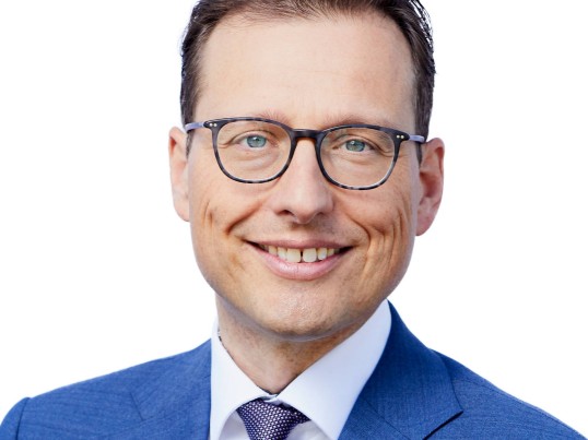 Martin Seidenberg appointed CEO of International Distributions Services plc.