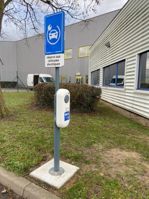 borne électrique Compiègne GLS France